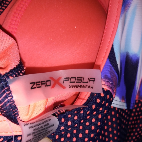 ZeroXposur pink bright swim top - Picture 6 of 7